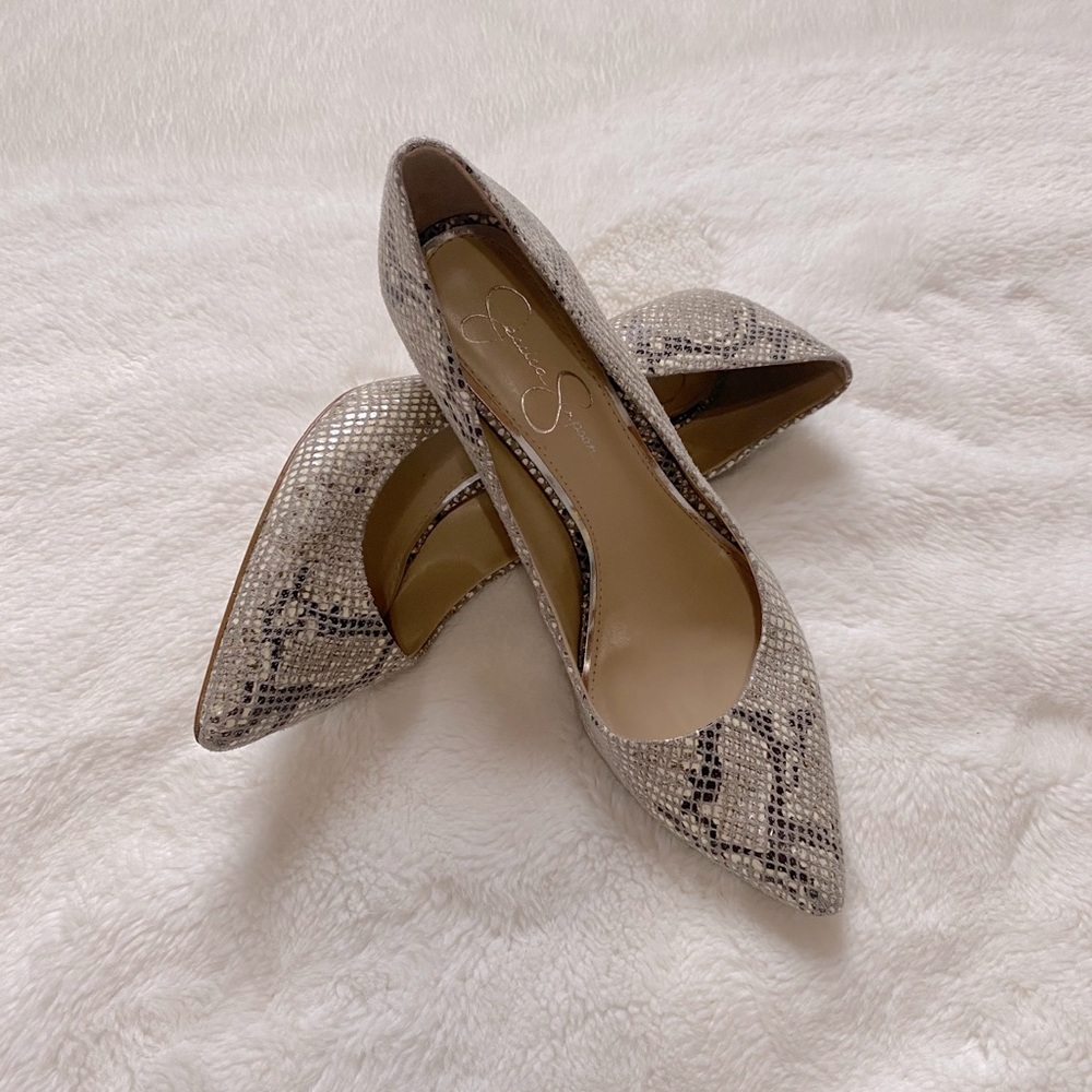 Jessica Simpson snakeskin pointed toe pumps